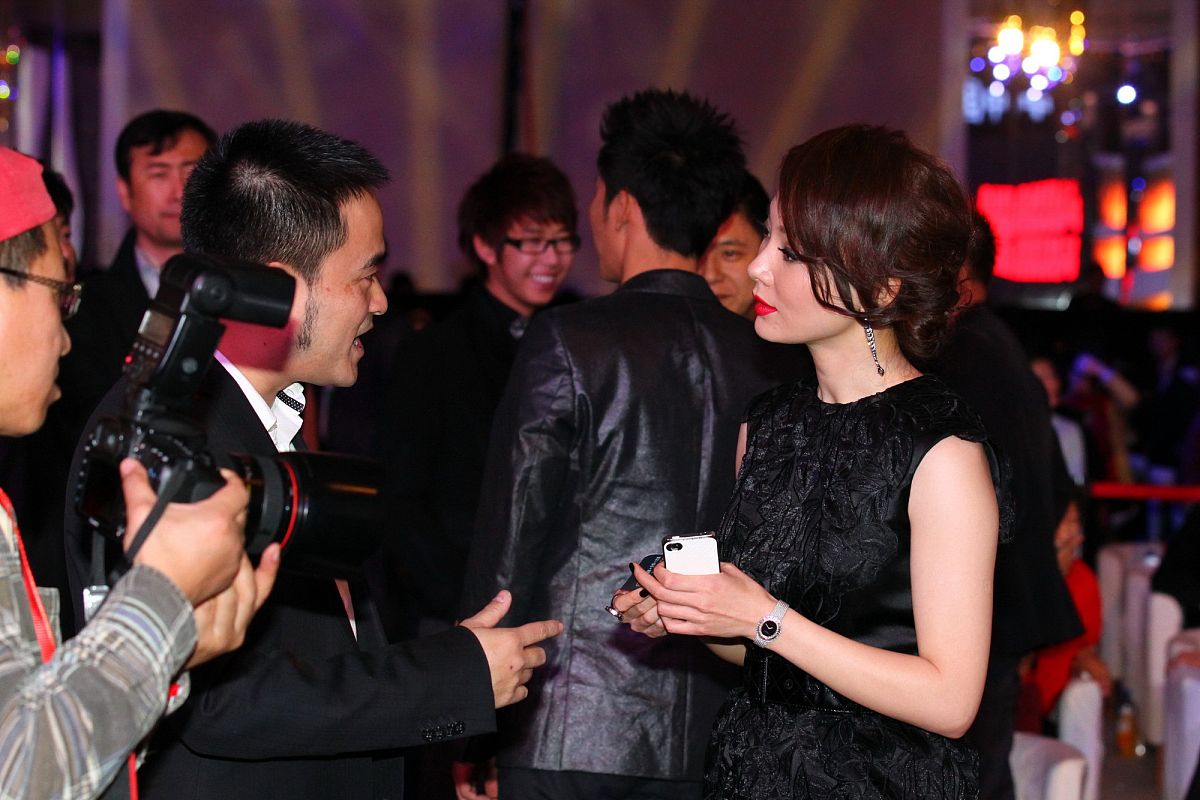 2011年1月8日,北京,中国影响2010时尚大典. +++_+++花絮,中国影响2010