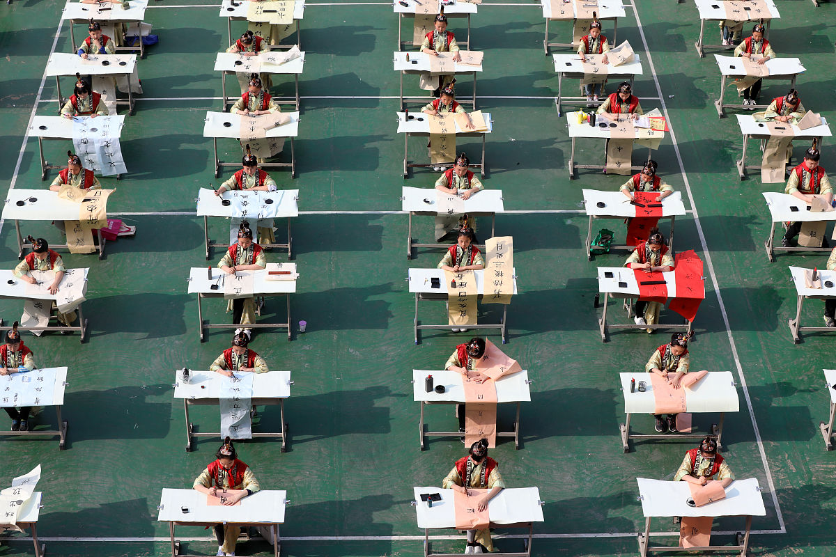 钦州市文武学校商务基础专业怎么样？就业前景如何？