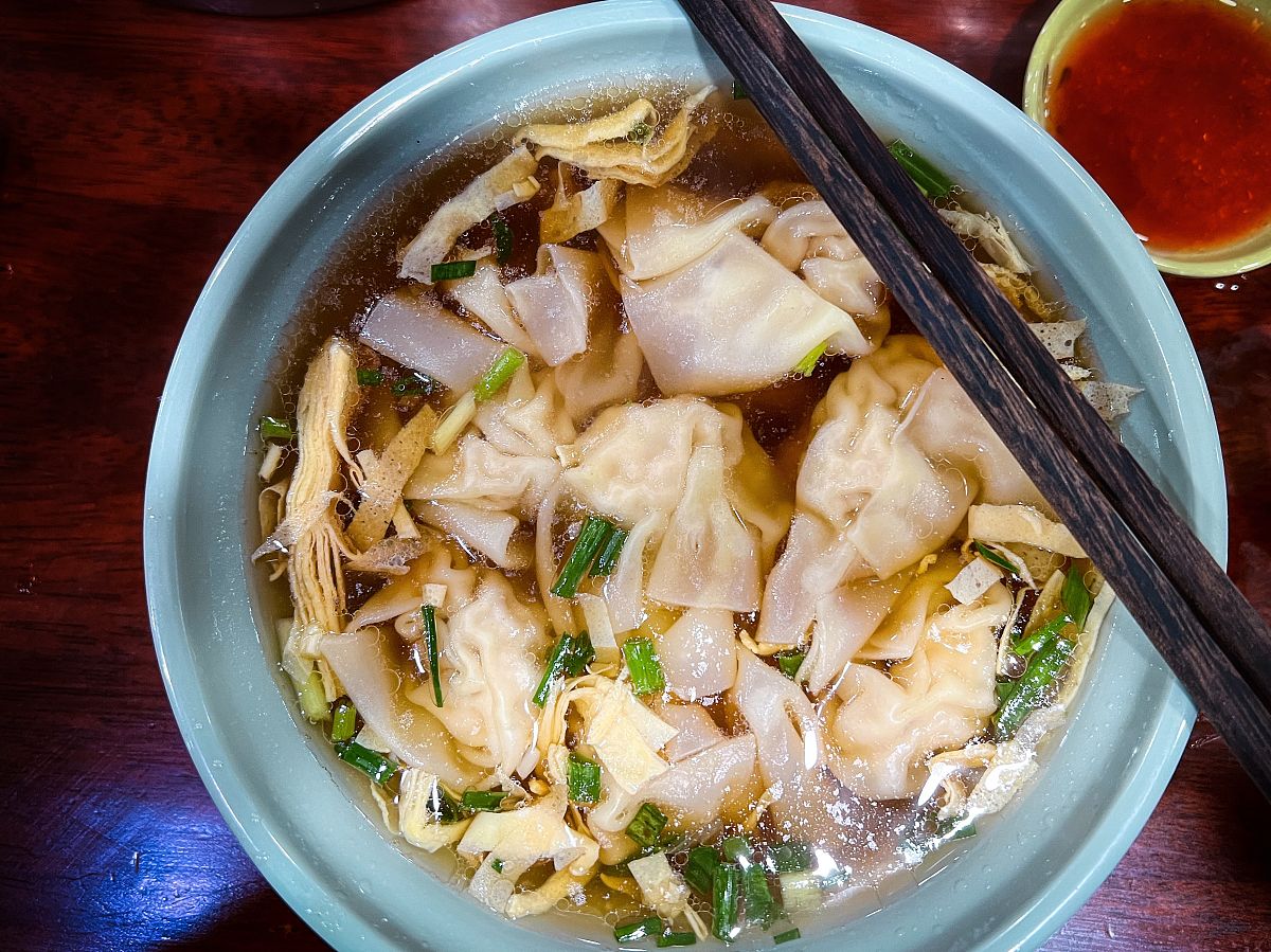 混沌汤料怎么做？3种经典汤底做法分享