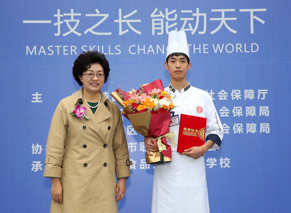 重庆市纺织技工学校数控技术专业怎么样？就业前景、师资力量、教学设施全面解析