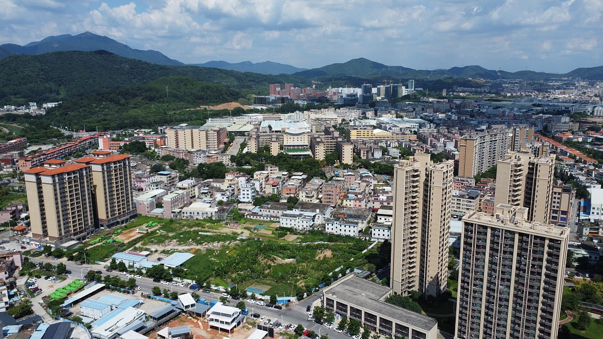 2021年8月22日,广东省东莞市清溪镇城市风光.建筑物,住宅.
