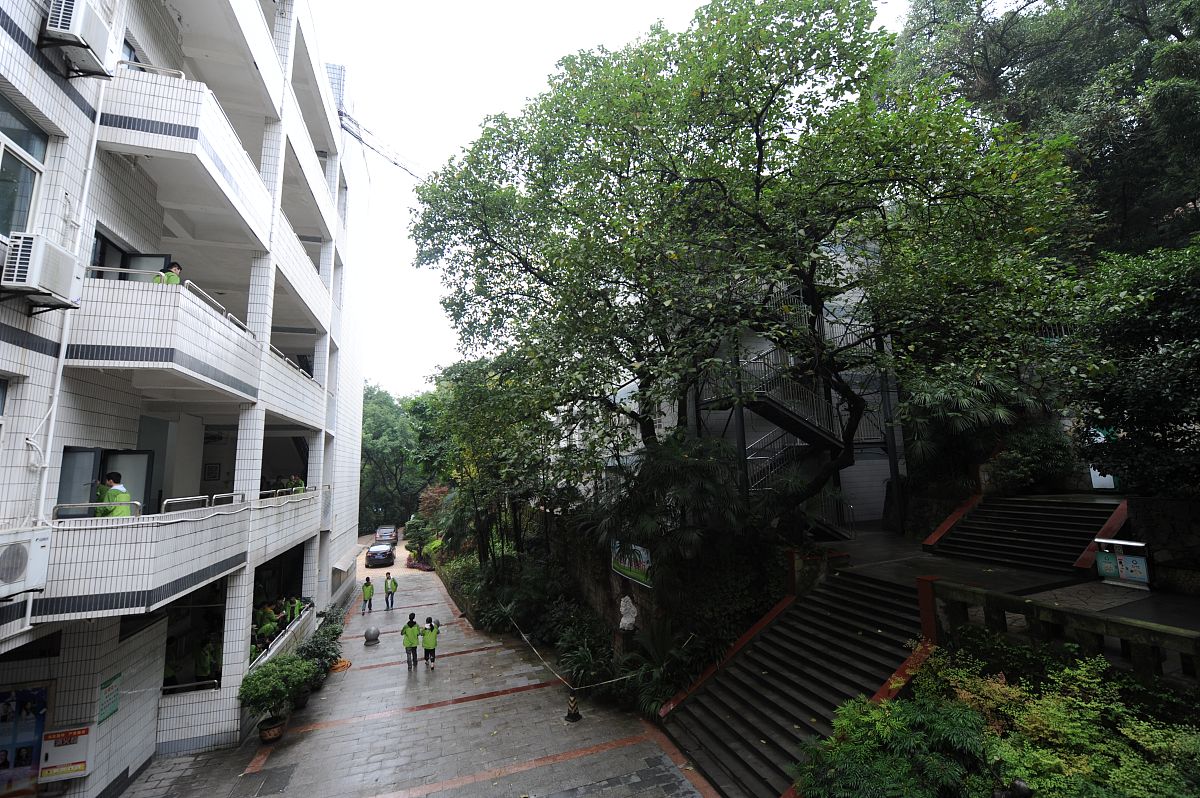 2020年重庆铁路学校在哪