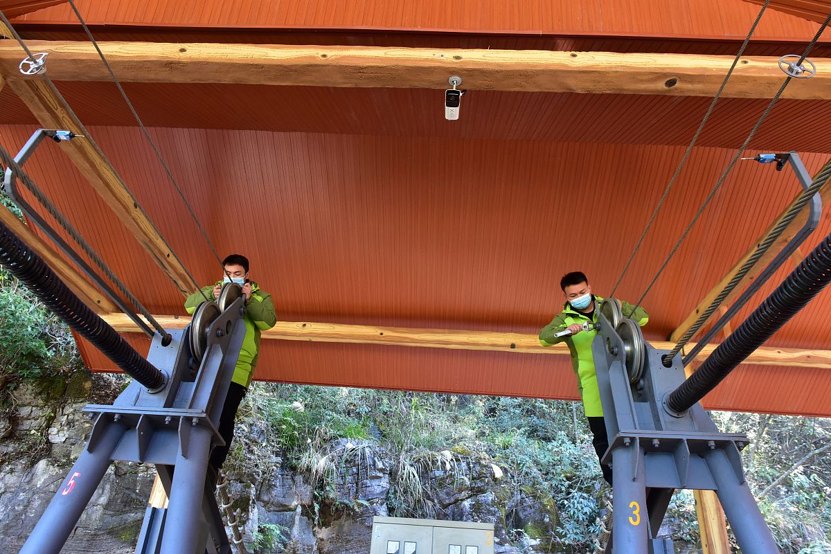 以如下材料为核心编写600字左右的研究背景及意义：特种设备信息管理系统特种设备信息化管理