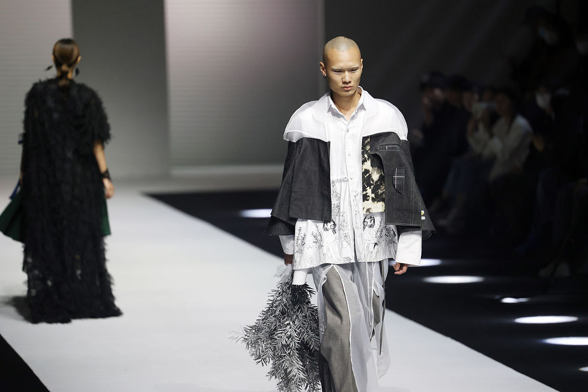 郑州电子信息职业学院视觉传达设计专业课程：培养设计人才，开拓职业道路