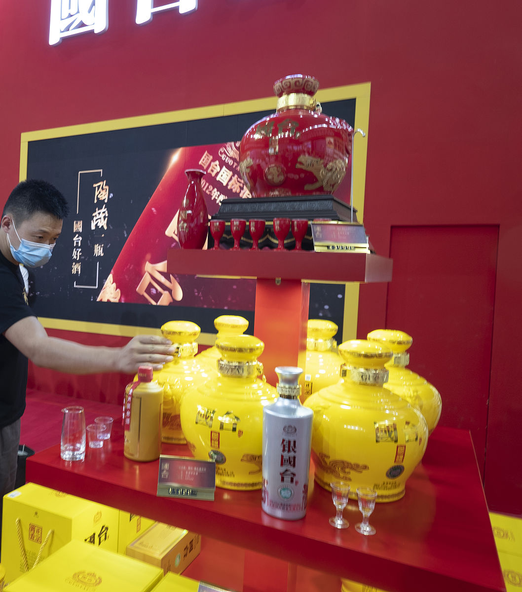 珍酒映山红vs年份潭2019：哪款茶酒更适合你？