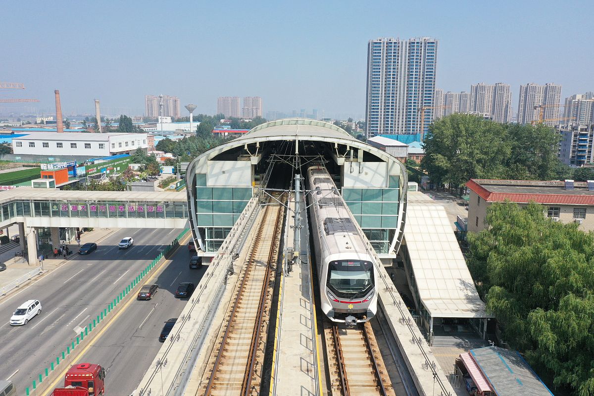 郑州地铁学校联系方式 - 咨询招生、专业等信息