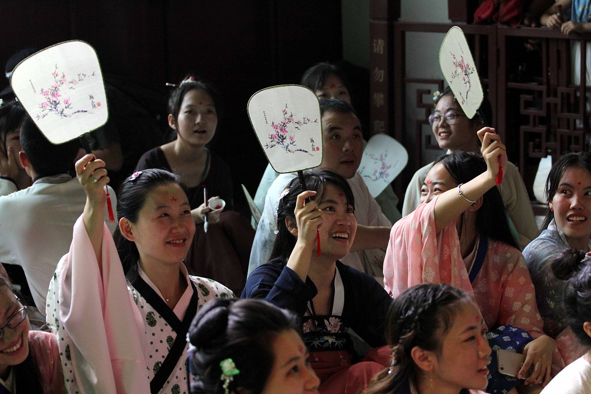 乞巧节穿针乞巧