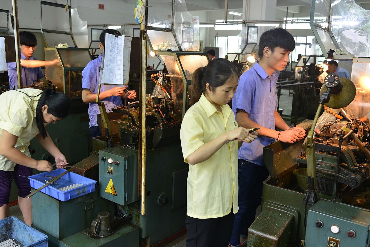 重庆市轻工业学校电机电器制造与维修专业课程内容详解 重庆市轻工业学校电机电器制造与维修专业课程内容详解