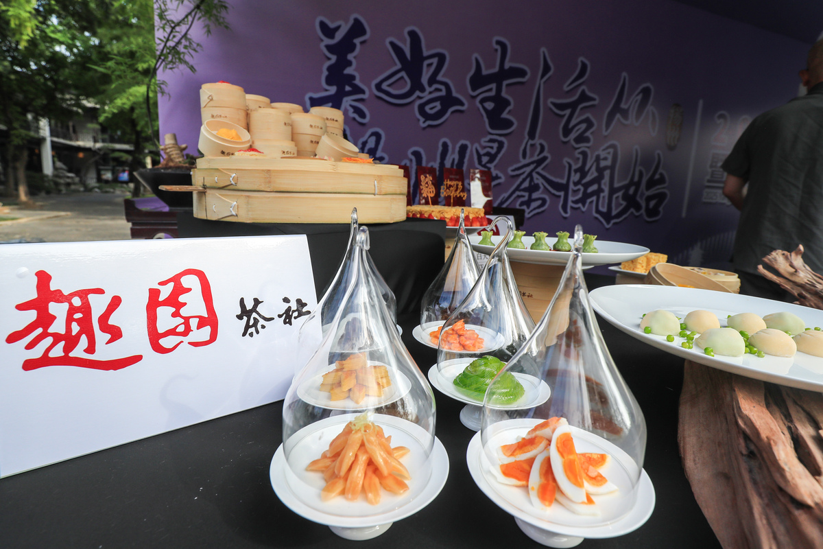 凑凑火锅：美味火锅攻略，让你轻松享受火锅大餐！