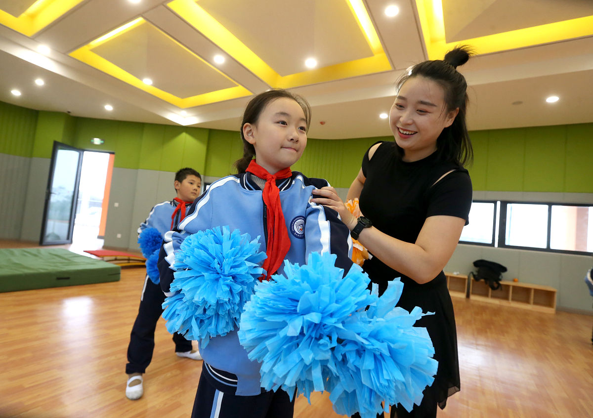 四川矿产机电技术学校专业设置：机械、电子、计算机、矿业等领域