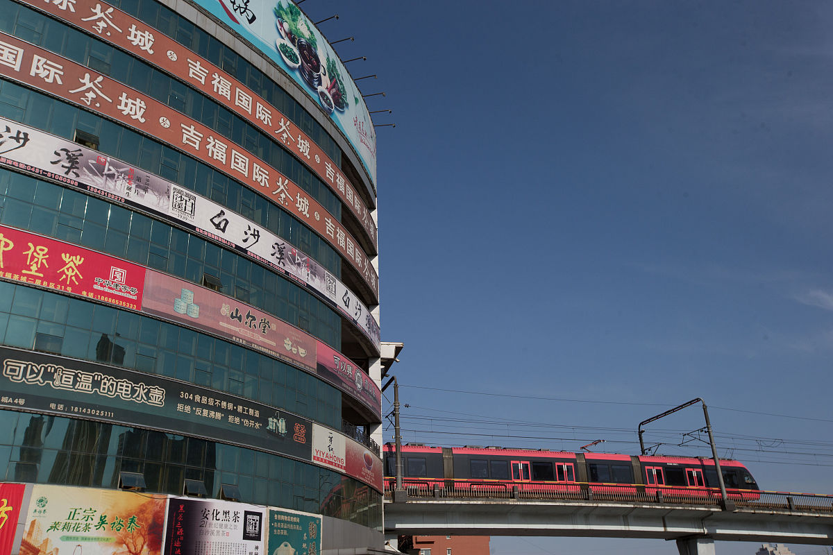 C# 结构体中定义无参构造方法