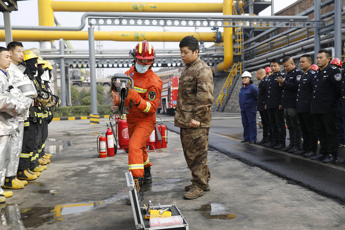 甘肃煤碳工业学校2021年报考分数线是多少？