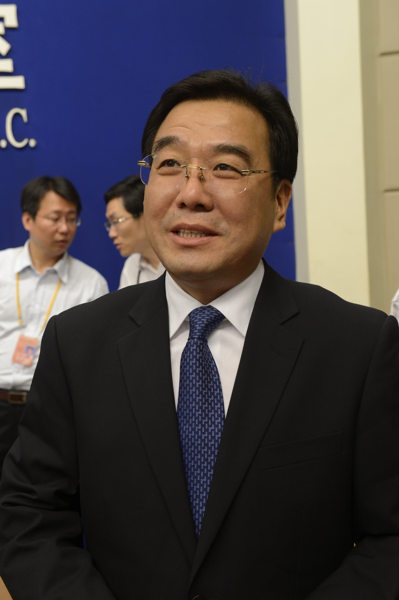 外长和外事办主任：谁的级别更高？