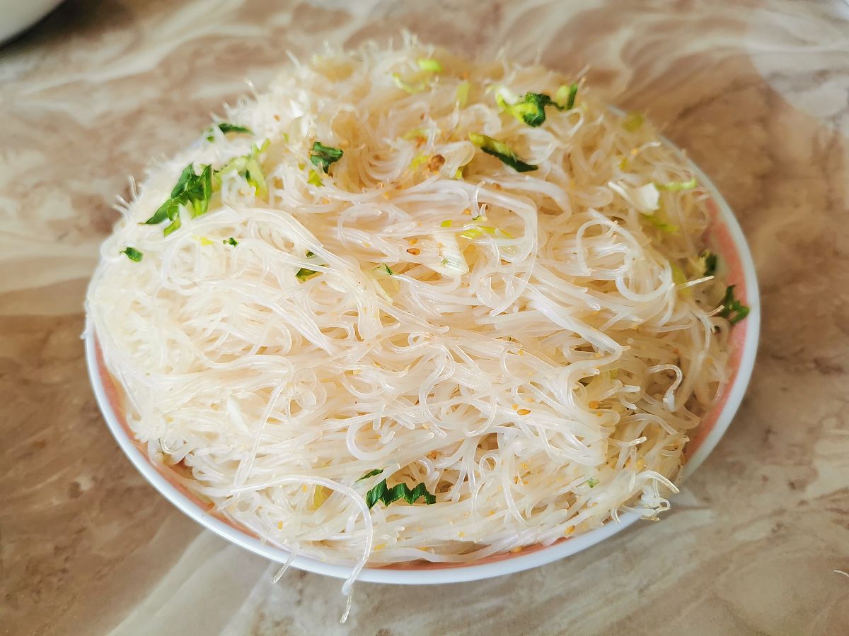 玉米粉条怎么做好吃，