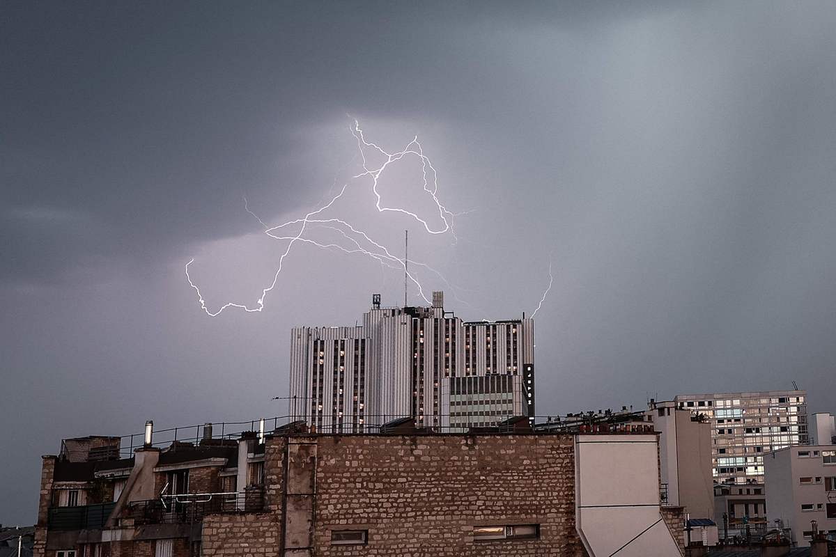 一个人被雷劈的几率是多少，