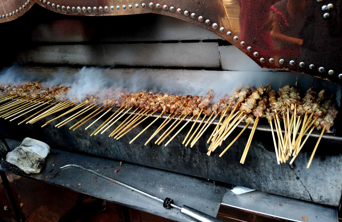 写一段有关淄博烧烤的文案