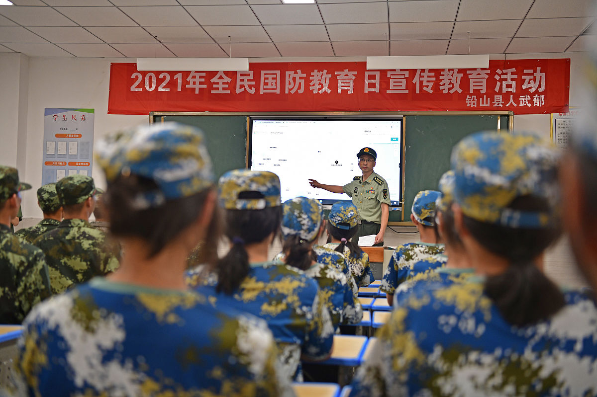 高校军事理论课：培养当代大学生爱国主义精神的有效途径
