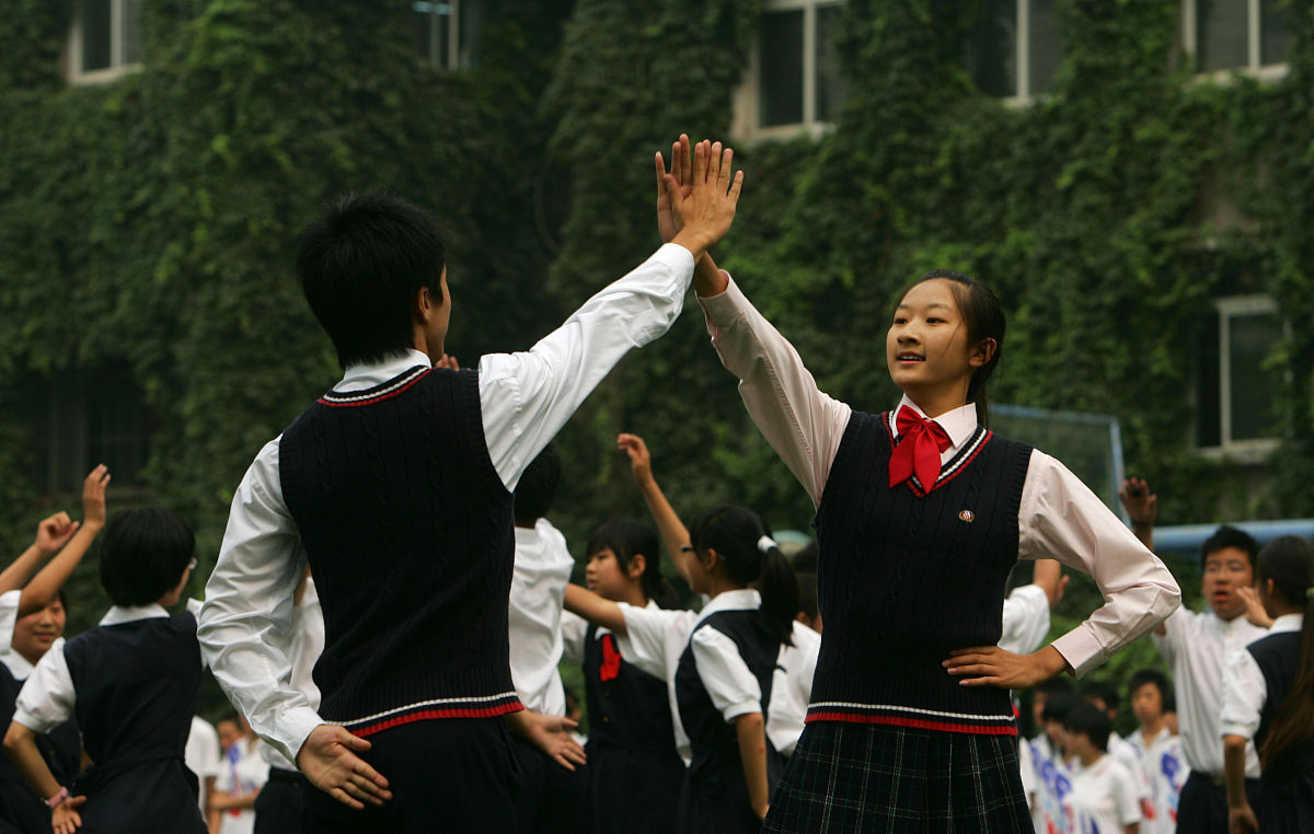 重庆合川龙市中学国际航空订单培养