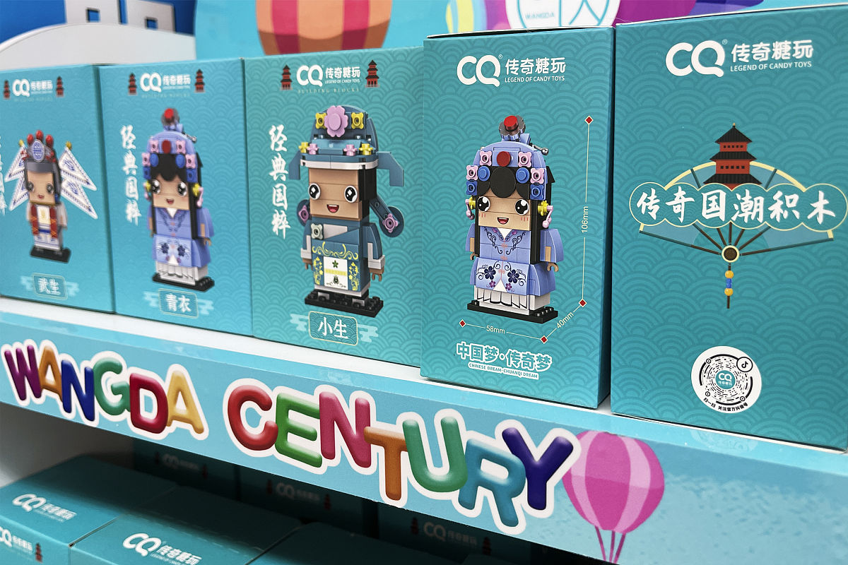 传奇游戏凤玉作用详解：提升属性、技能和装备