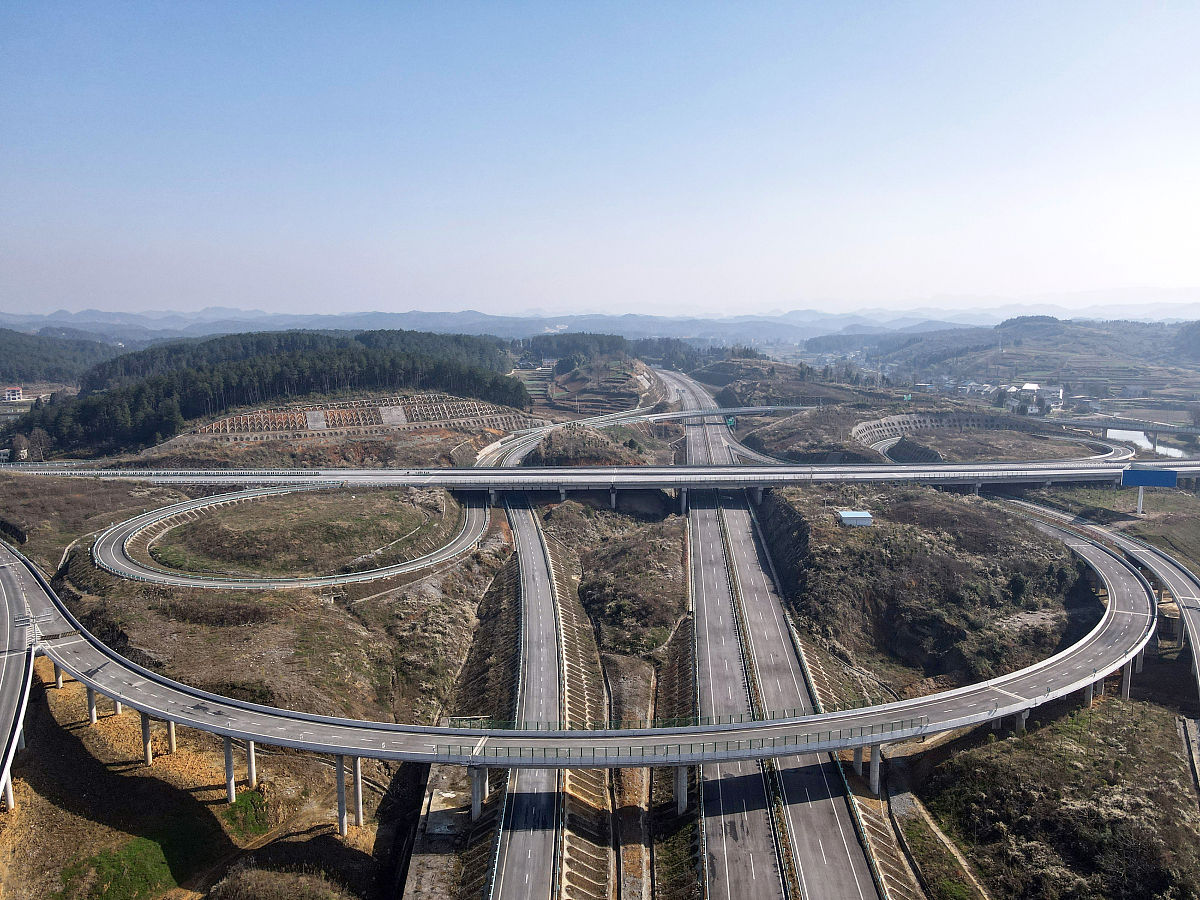 贵阳至北海高速公路第六合同段位于贵州遵义播州区