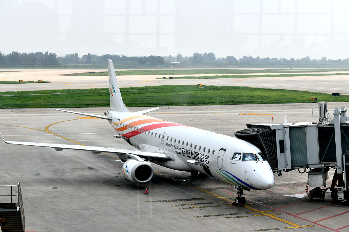 贵州航空专修学院空乘专业报读条件：成就你的航空梦