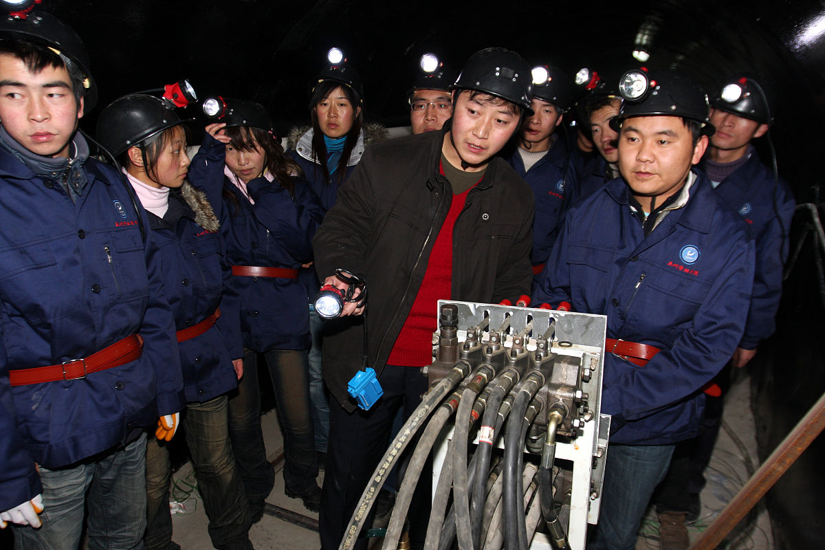 甘肃哪些学校开设有矿山机电专业