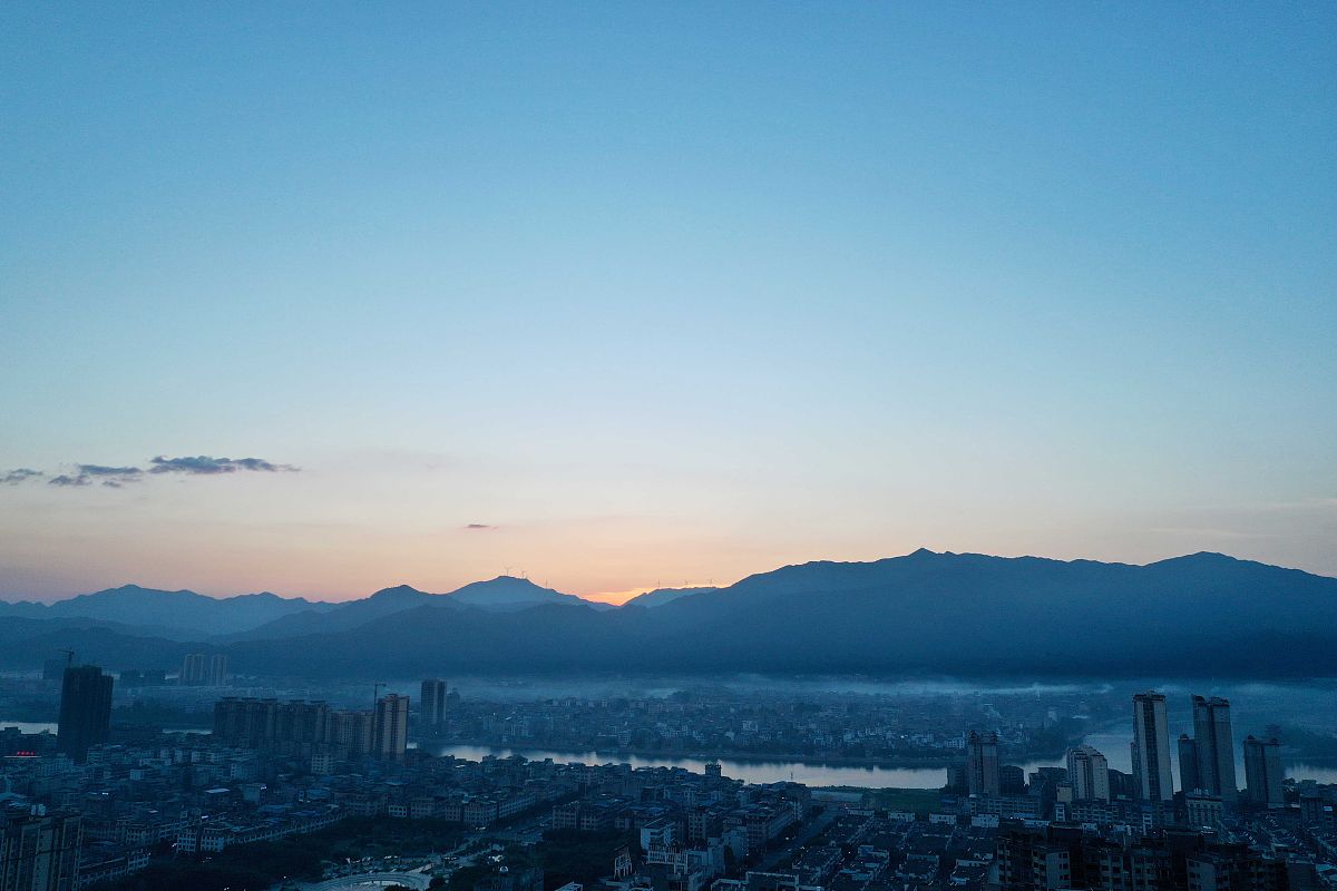 从江县职业技术学校2022年招生办联系方式