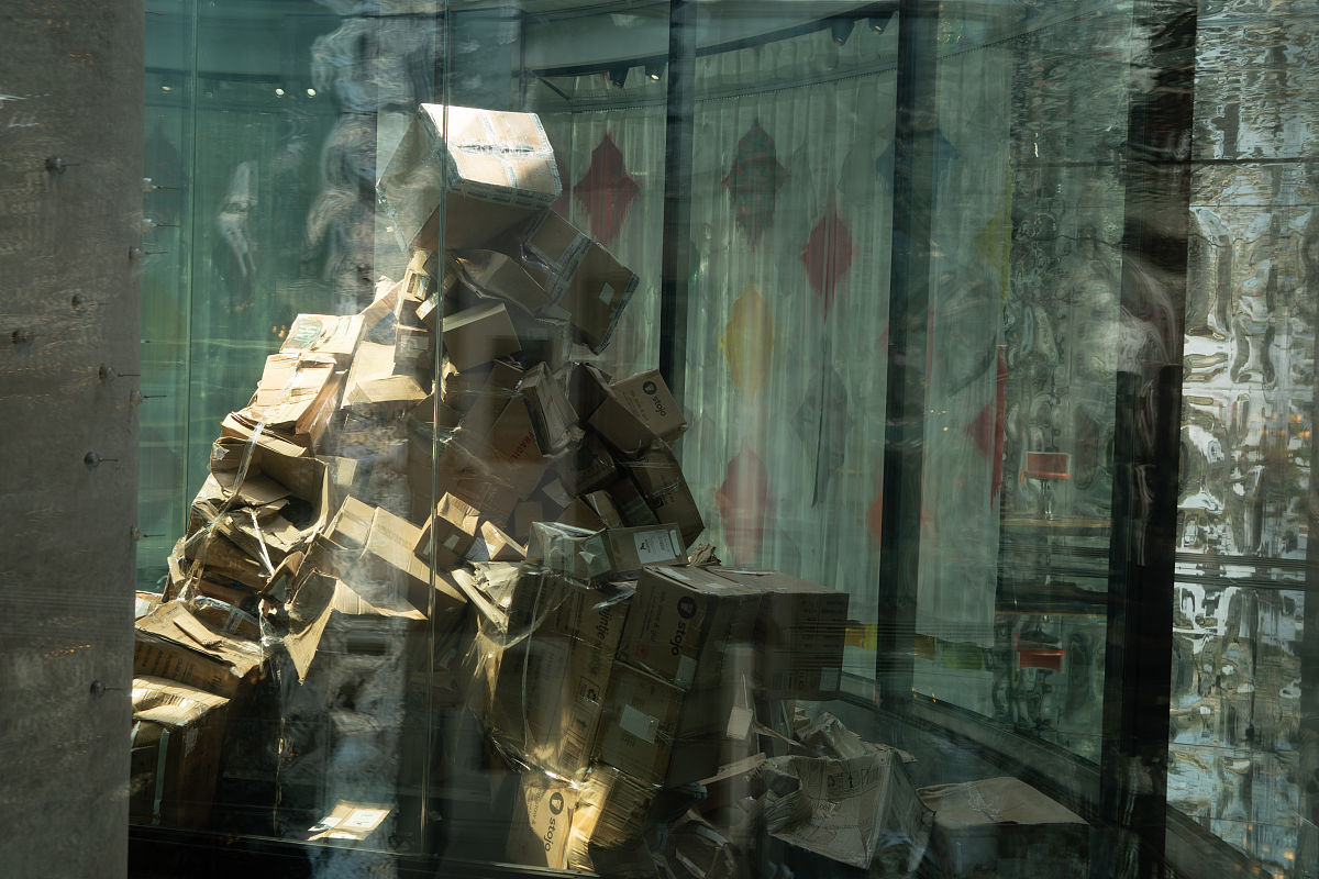 青铜文化与赛博朋克风格融合的家具设计的研究意义