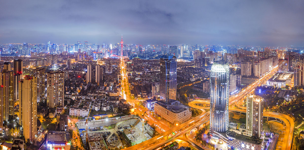 2020年11月3日,成都的夜景.