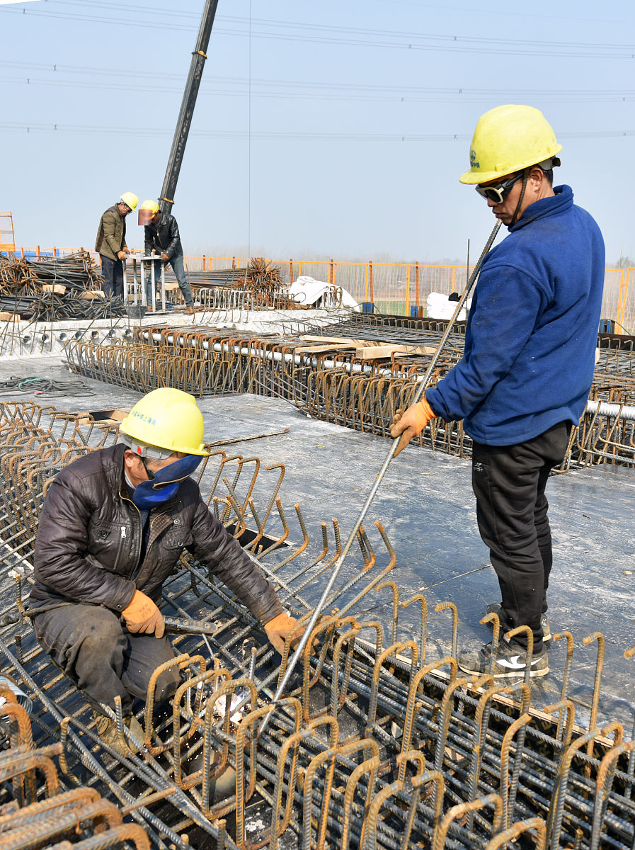 2021年3月12日,山东聊城,国家重点工程郑济铁路(山东段),中铁上海局郑