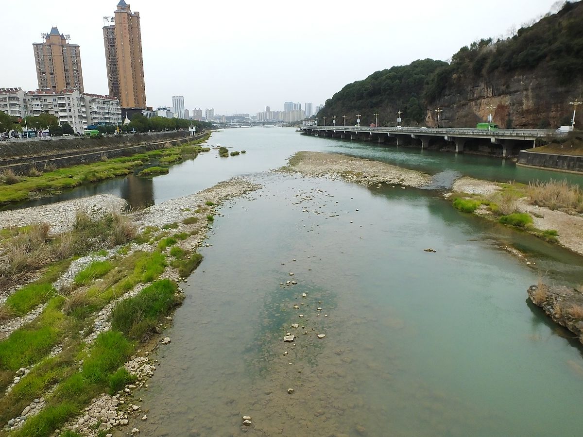 长江流域对中国内河水运的影响分析