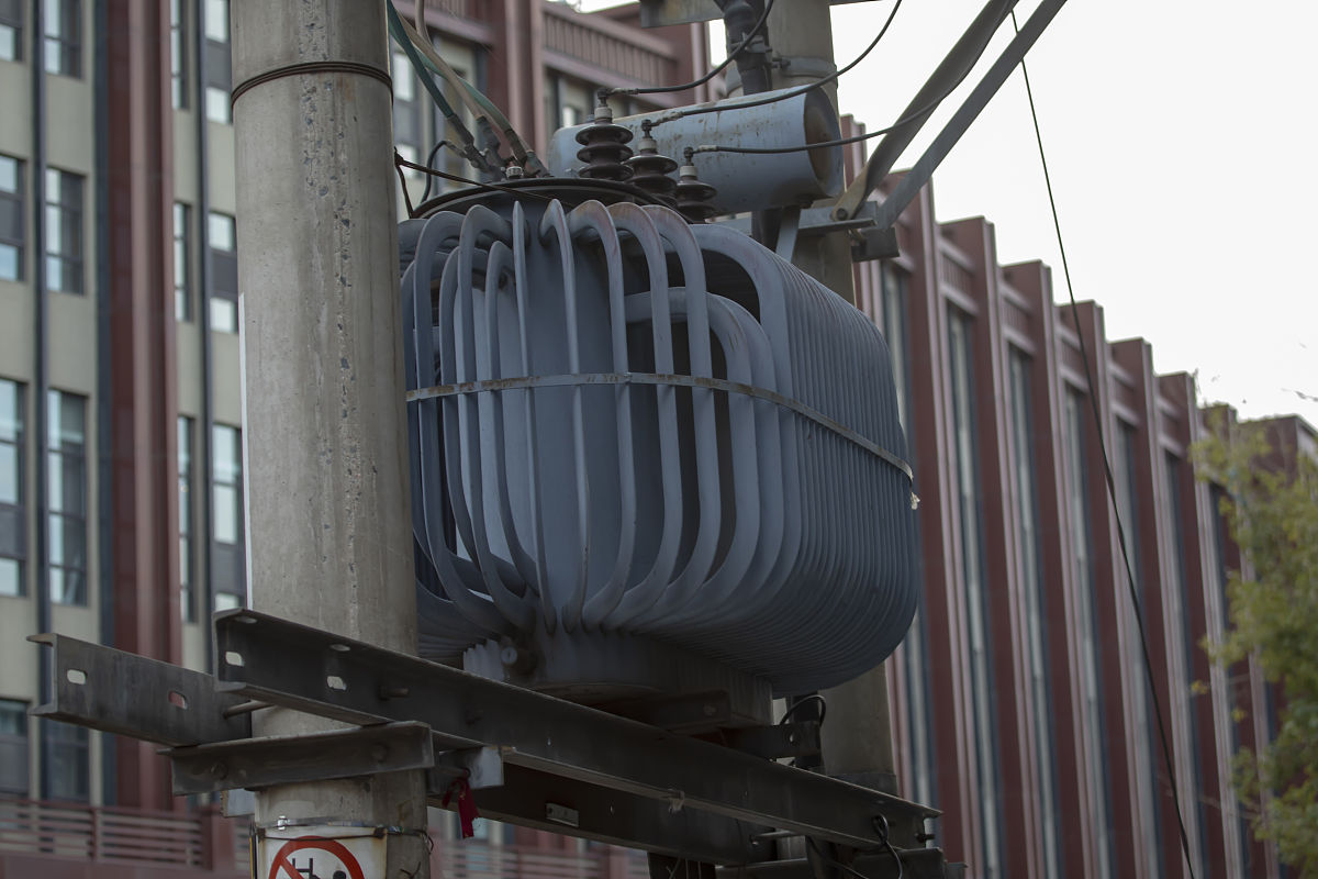 电力变压器绕组类型及大机组单元接线方案