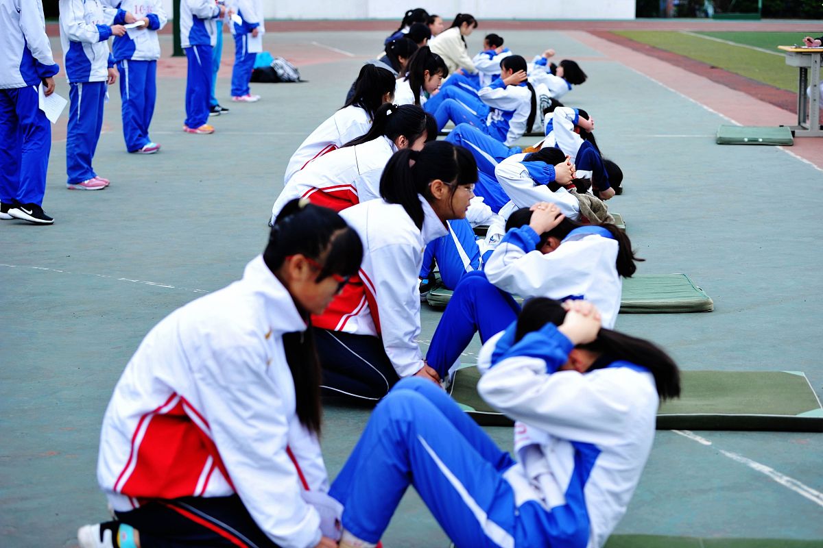 重庆读中专学校需要什么 重庆读中专学校需要什么