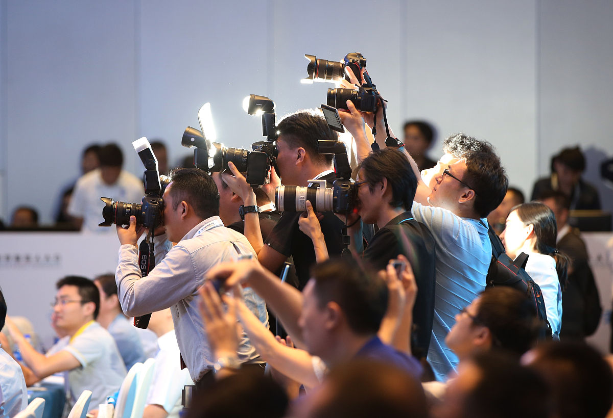 2019年8月25日,北京,闭幕式上,获国家自然科学基金委员会工程与材料科