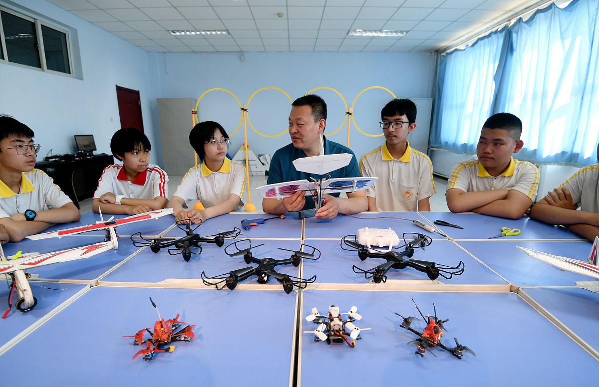初中生可以学习航空专业吗