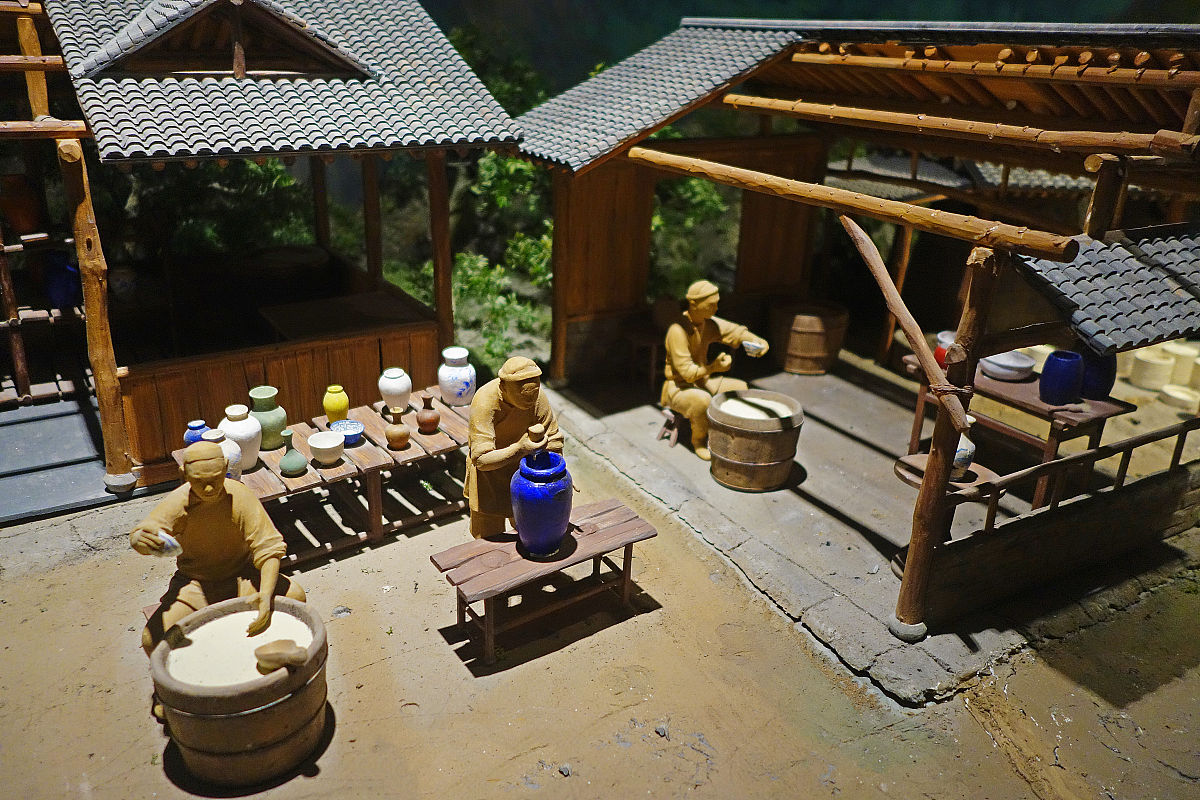 你好假如我是一个建筑师向对日本水上町进行调研你能帮我介绍下水上町的手工作坊发展吗