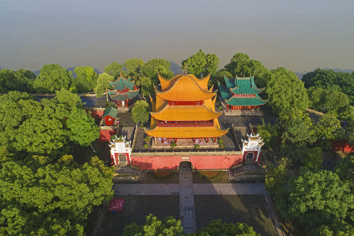 岳阳市理工职业技术学校2021年招生条件：报名要求及入学指南