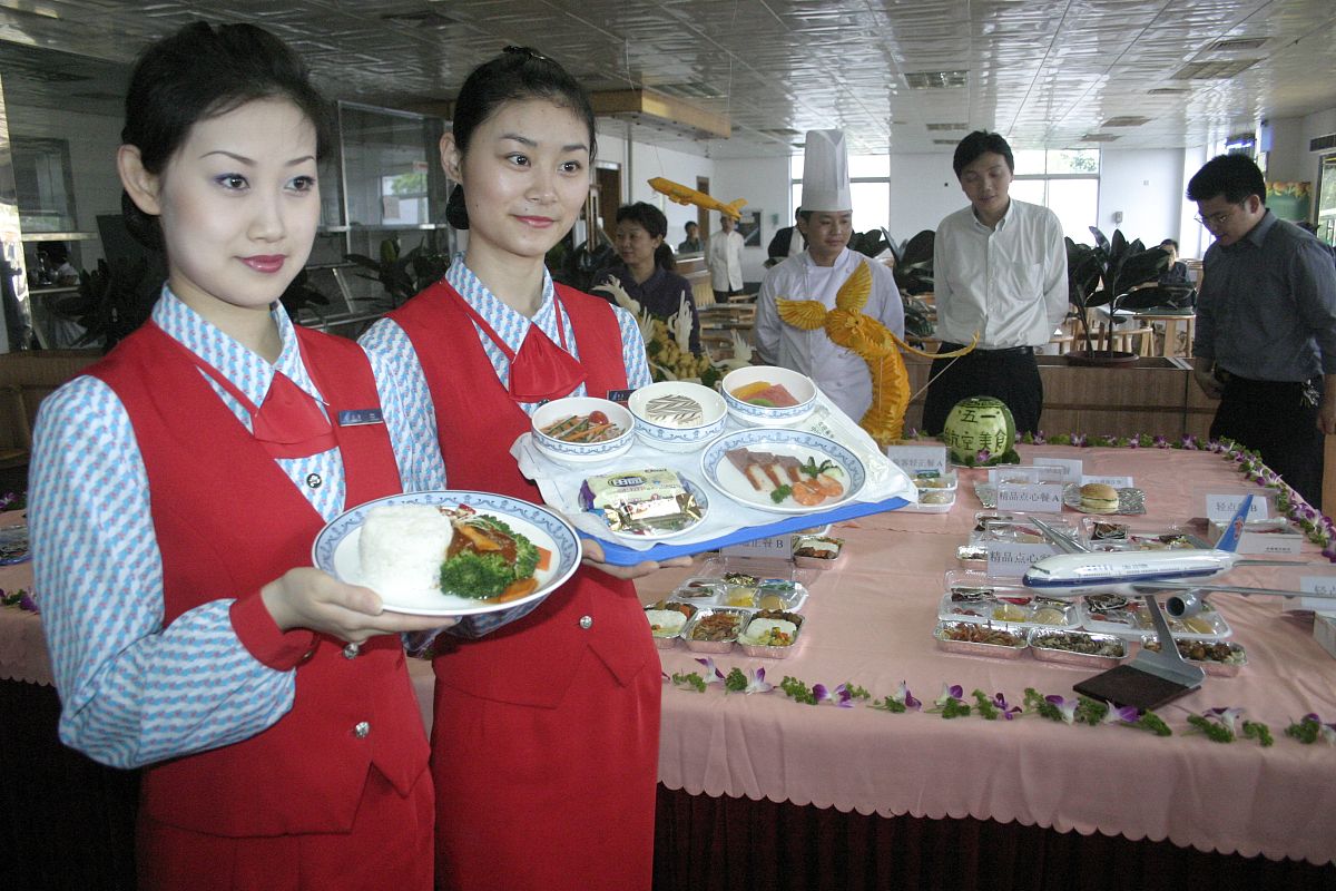 「重庆航空学校—空姐培训」空姐健康饮食习惯面面观空姐必知的