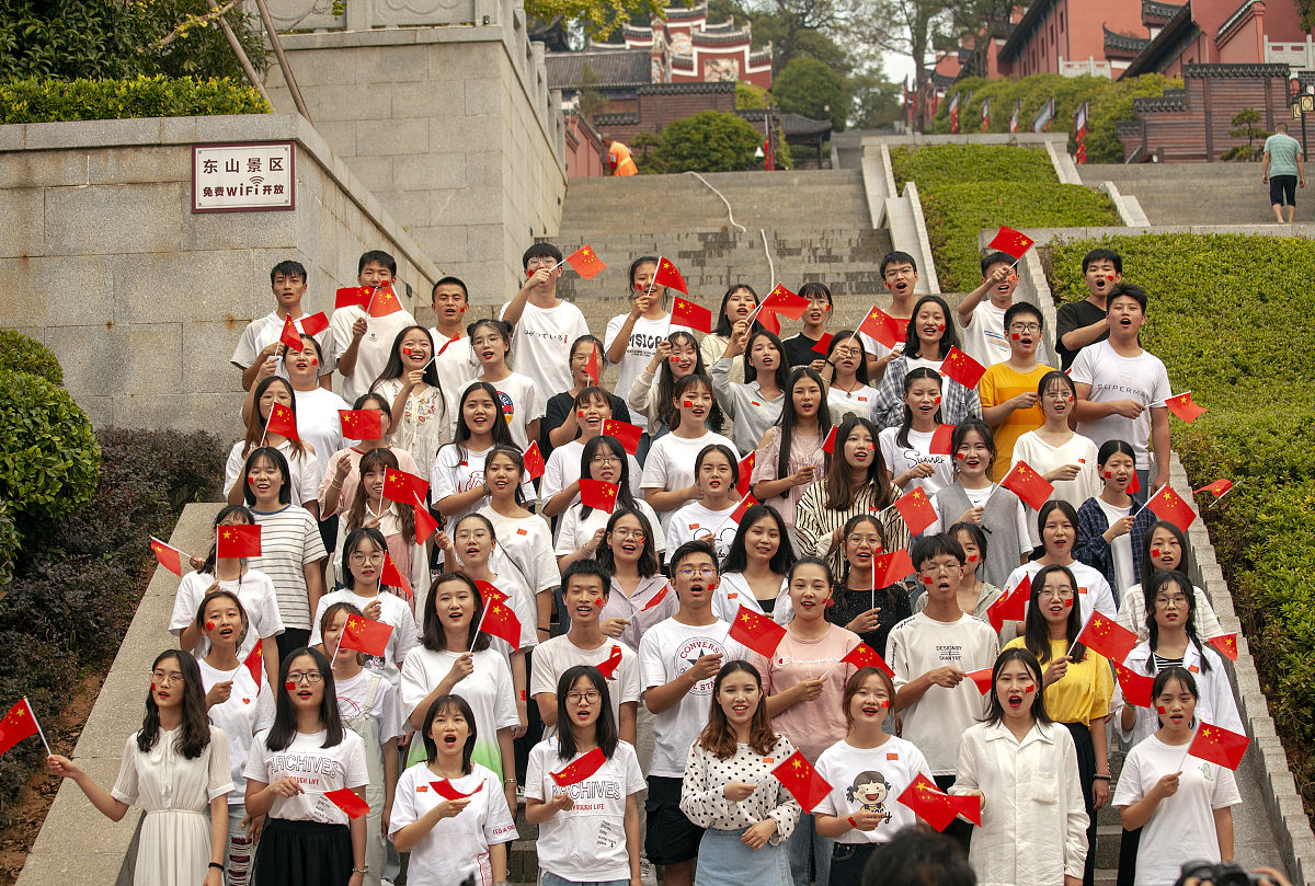 充实生活：10个值得尝试的建议 - 探索兴趣，提升自我