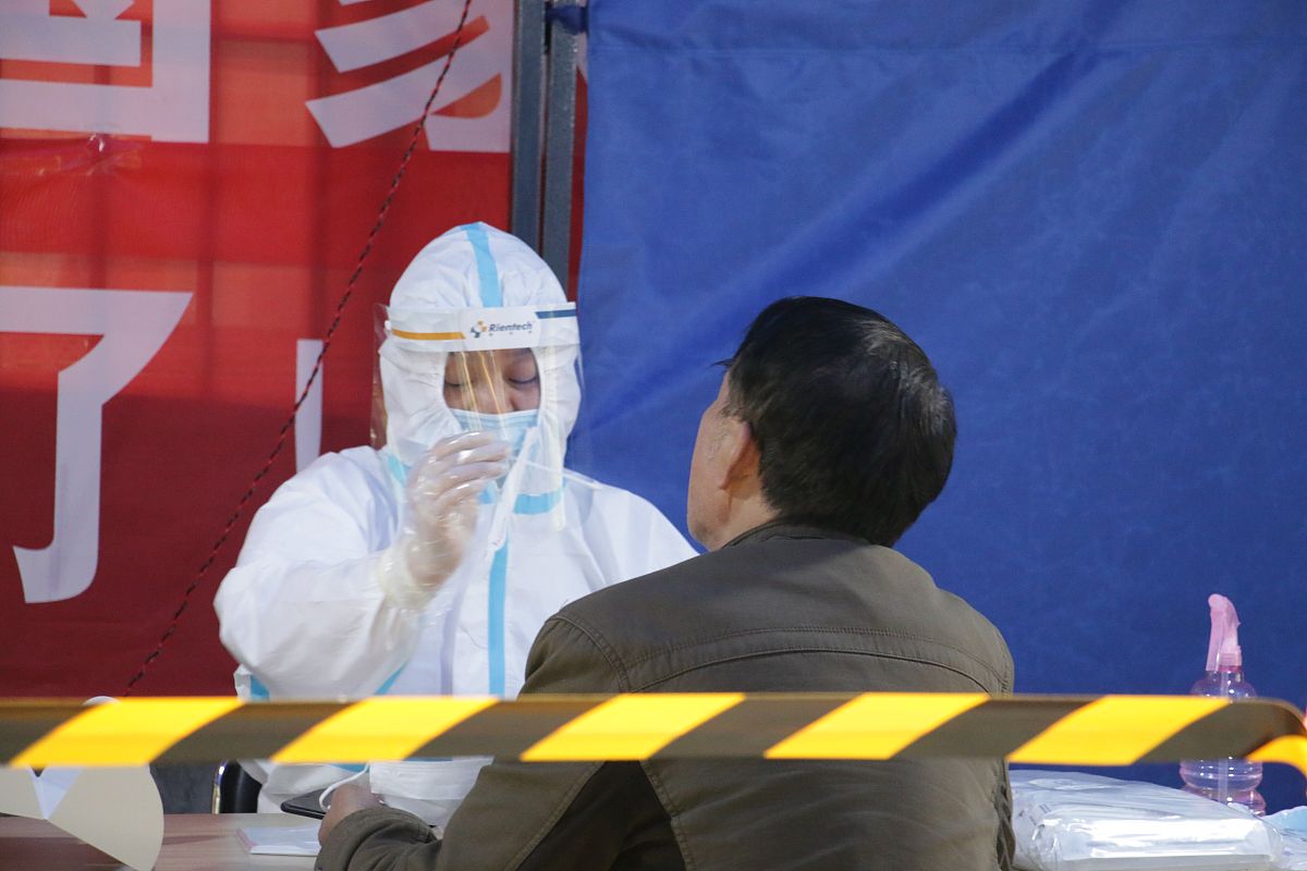 钟南山建议4月后条件允许可不戴口罩：天气转暖，口罩到底该不该戴？