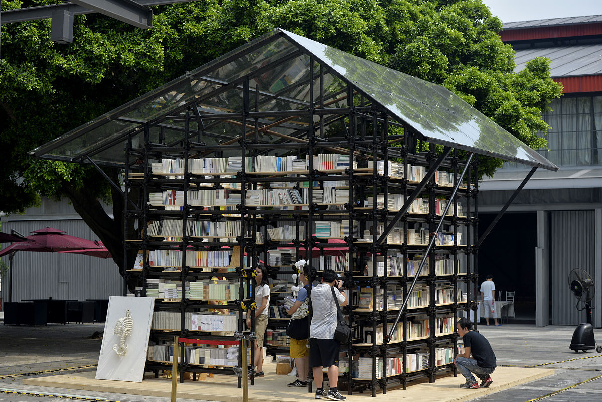 六年级小学生诗歌练习：春日、夜空、大海、秋天、冬天