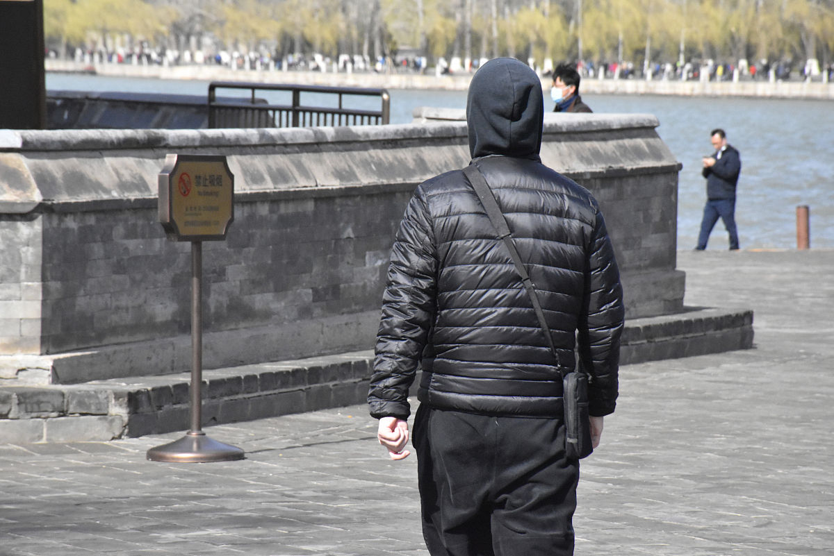 9级大风能吹跑人吗？300字解答