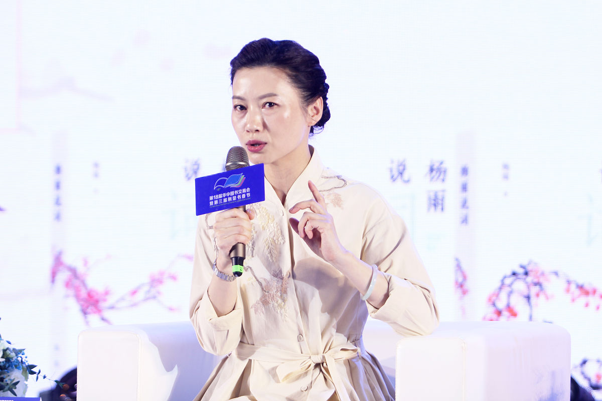 我要博士毕业了写一段致谢以下句为开头行文至此落笔为终求学数十载如白驹过隙一晃而过回首这段漫长的旅程无论悲欢也不管得失已不值一提但那些伴我一路前行的勇气与动力