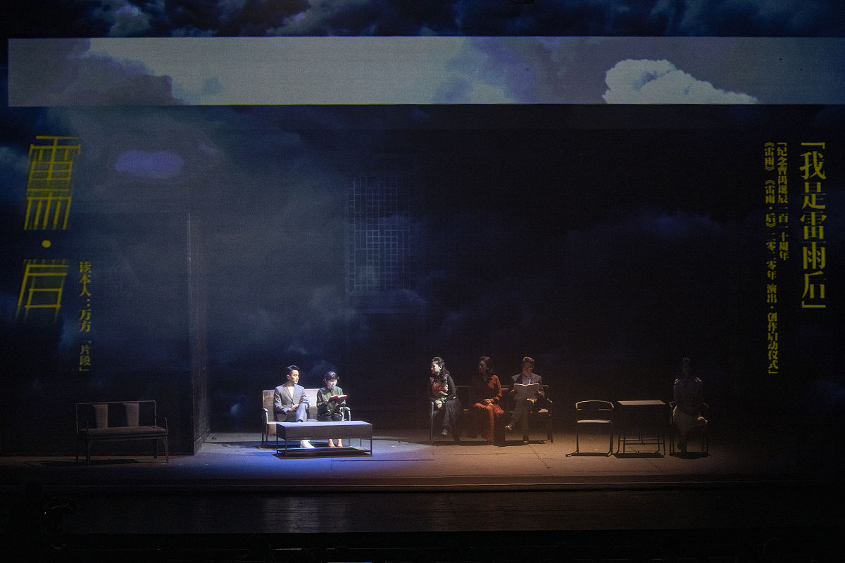 校园的秘密：1500字剧本大纲，揭秘青春校园的悬疑故事