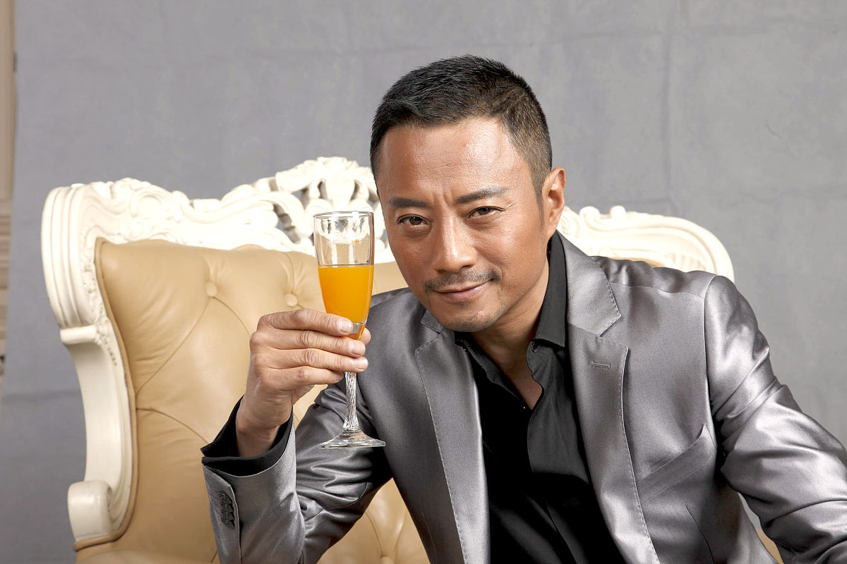2010年3月8日讯,张涵予代言广告.张涵予+++_+++代言,广告
