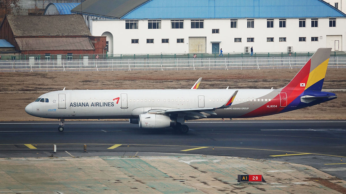 how fly to hongkong from us