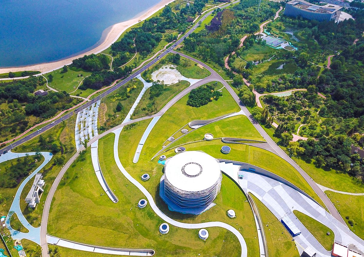 体育、文化和旅游的融合发展写首诗1600字左右