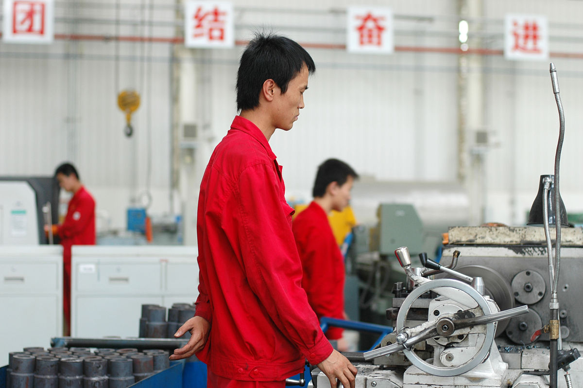 兰高技校招生往届生吗_好不好