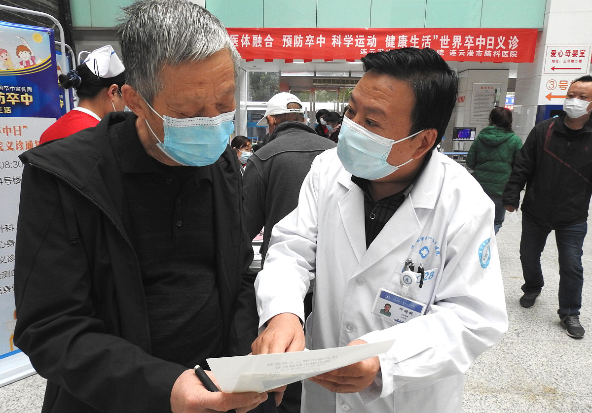 奇怪的肺纤维化：新冠阳性病人三年肺部持续纤维化，医生百思不得其解