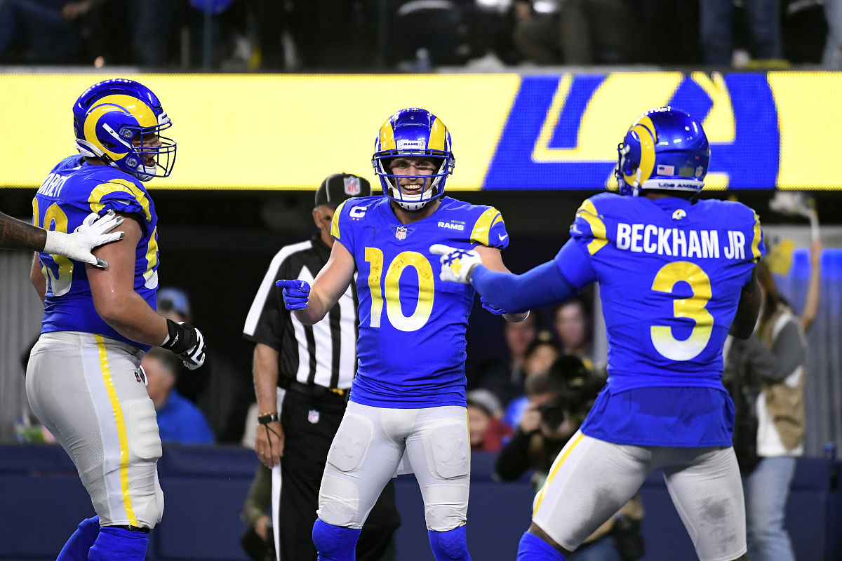 los angeles rams wide receiver cooper kupp (10) celebrates his t